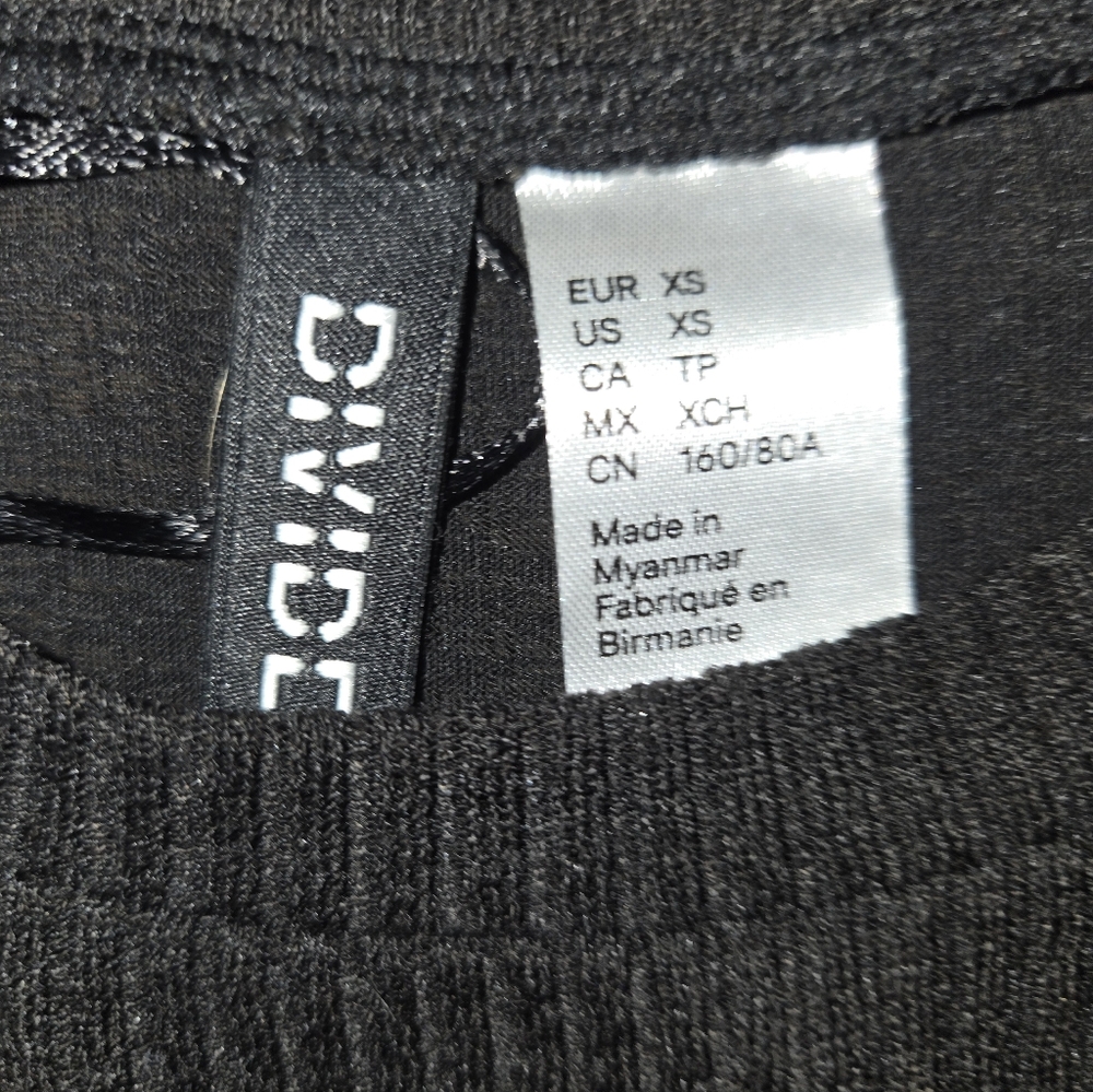 H&M Black Ribbed Top - Picture 4 of 4